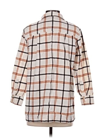 Madewell Flannel Oversized Boyfriend Shirt in Plaid (view 2)