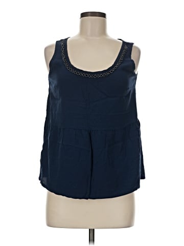 Hering Fashion Sleeveless Blouse (view 1)