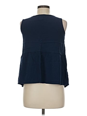 Hering Fashion Sleeveless Blouse (view 2)
