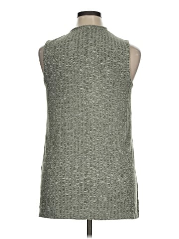 Lane Bryant Sleeveless T-Shirt (view 2)