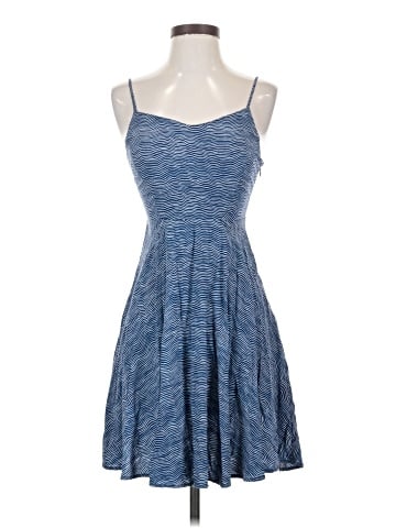 Old Navy Casual Dress (view 1)
