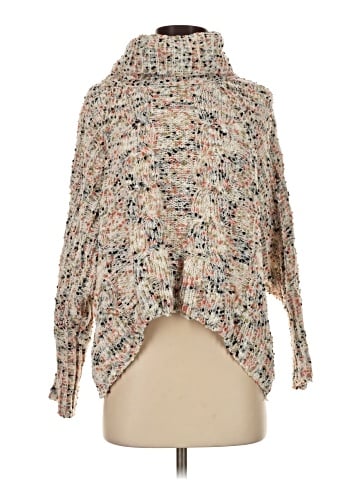 Moon & Madison Poncho (view 1)