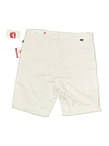 Hot Kiss Khaki Shorts (view 2)