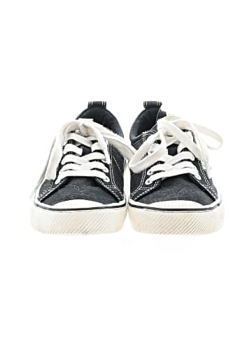 Cariuma Sneakers (view 2)