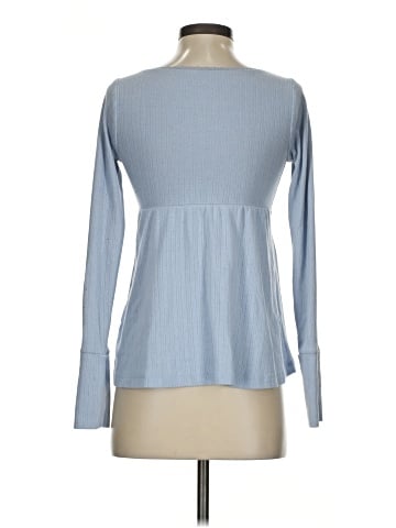 Hollister Long Sleeve T-Shirt (view 2)