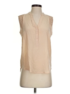 Daniel Rainn Sleeveless T-Shirt (view 1)