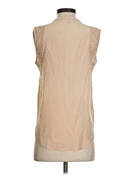 Daniel Rainn Sleeveless T-Shirt (view 2)