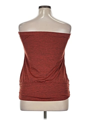 Studio Y Sleeveless Top (view 2)