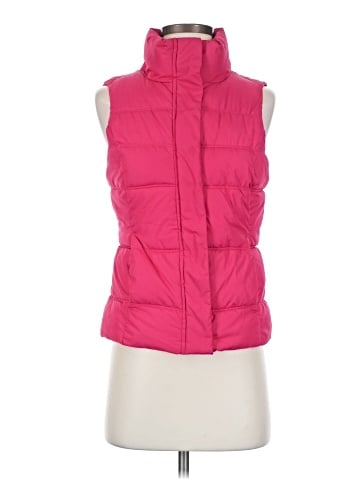 Gap Outlet Vest (view 1)