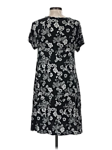 Old Navy Casual Dress (view 2)
