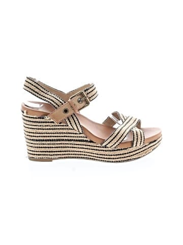 Mia Wedges (view 1)