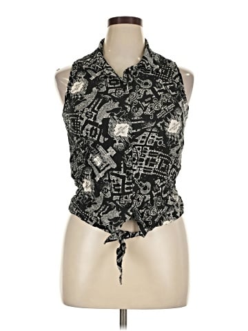 Harry Potter Sleeveless Button-Down Shirt (view 1)