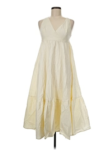 Urban Outfitters Casual Dress (view 1)
