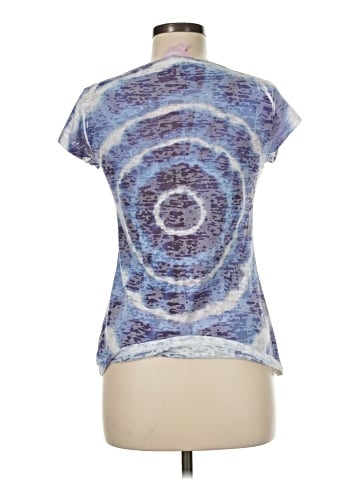 Romeo & Juliet Couture Short Sleeve T-Shirt (view 2)