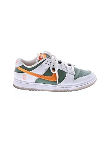 Nike SB Dunk Low 'NY vs. NY' Sneakers (view 1)