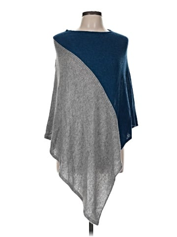 Celeste Poncho (view 1)
