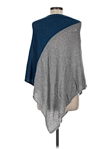Celeste Poncho (view 2)
