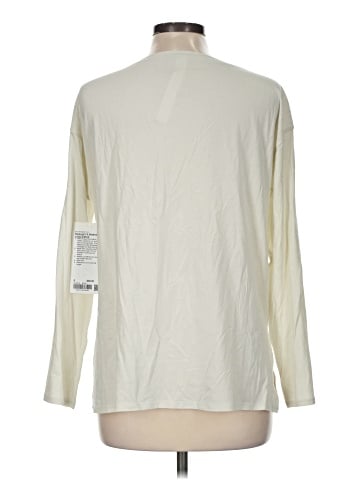 Lululemon Athletica Long Sleeve T-Shirt (view 2)
