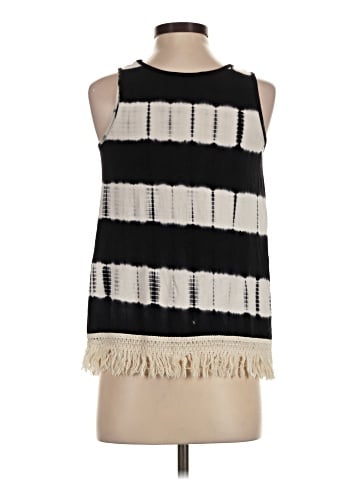 Le Lis Sleeveless Blouse (view 2)