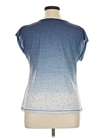 Levi's Short Sleeve T-Shirt (view 2)