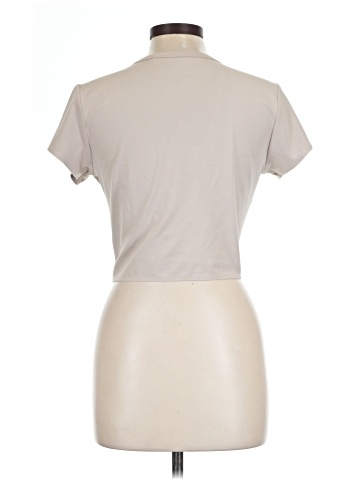 Uniqlo Short Sleeve T-Shirt (view 2)