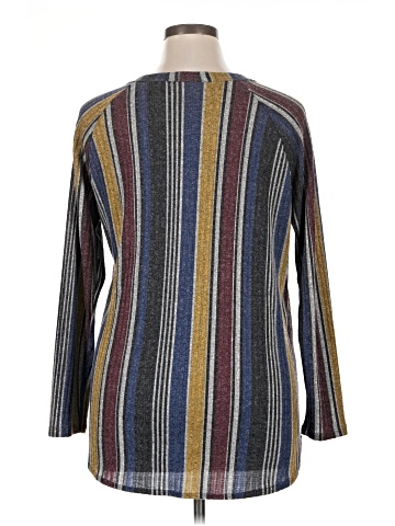 Cha Cha Vente 3/4 Sleeve Blouse (view 2)