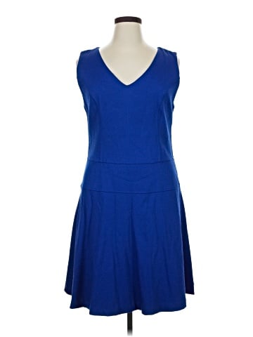 Lark & Ro Casual Dress (view 1)