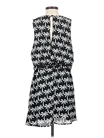 Want and Need Sleeveless Top (view 2)