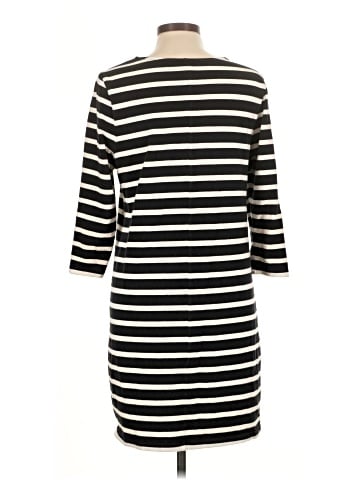 Old Navy Casual Dress (view 2)