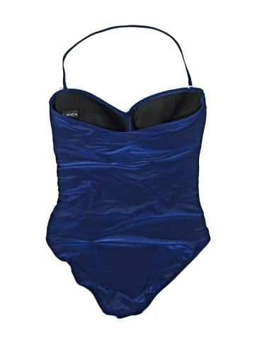 La Blanca One Piece Swimsuit (view 2)