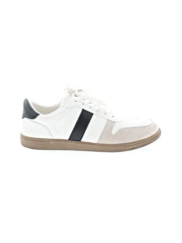 Universal Thread Sneakers (view 1)