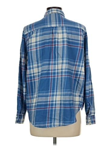 Universal Thread Long Sleeve Button-Down Shirt (view 2)