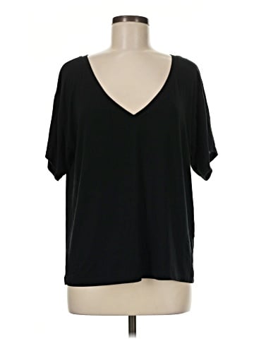 Victoria's Secret Short Sleeve T-Shirt (view 1)