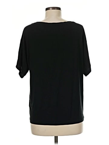 Victoria's Secret Short Sleeve T-Shirt (view 2)