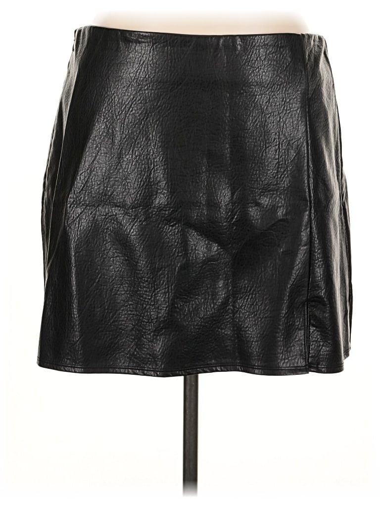 Old Navy Faux Leather Skirt In Black