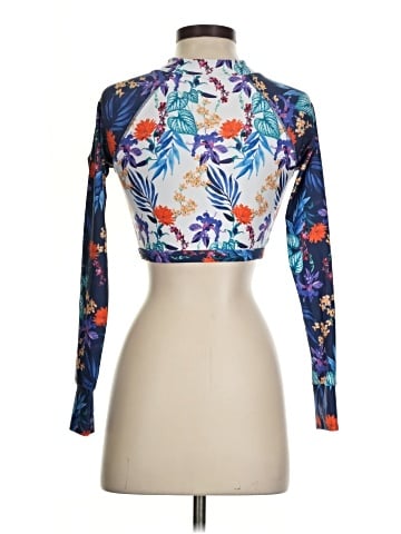 Venus Long Sleeve Turtleneck (view 2)