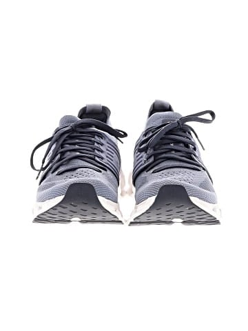 On Cloud Sneakers (view 2)
