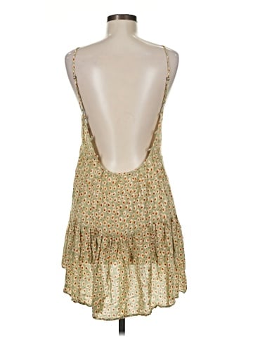 Urban Outfitters Casual Dress (view 2)