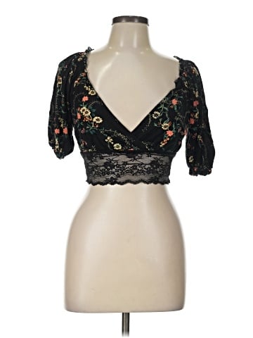 Urban Outfitters 3/4 Sleeve Blouse (view 1)