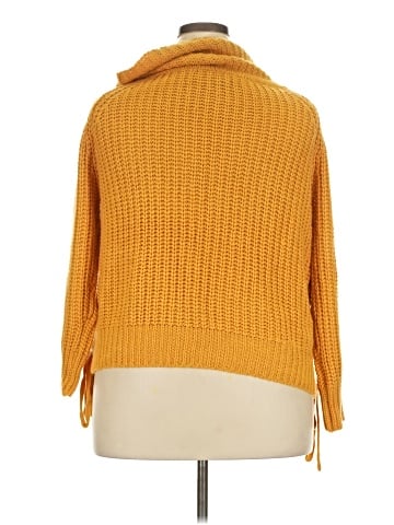 Derek Heart Pullover Sweater (view 2)