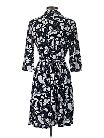 Old Navy Casual Dress (view 2)