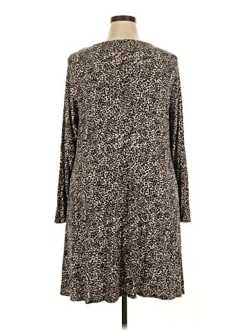 Old Navy Casual Dress (view 2)