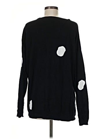 Planet By Lauren G Long Sleeve T-Shirt (view 2)