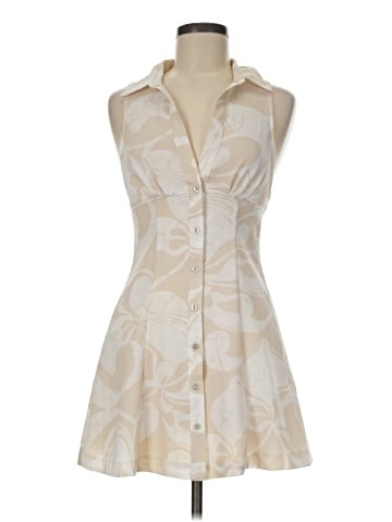 Urban Outfitters Casual Dress (view 1)