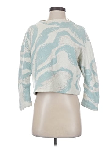Sleeping On Snow 3/4 Sleeve Top (view 1)