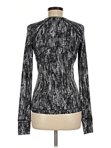 Lululemon Athletica Long Sleeve T-Shirt (view 2)