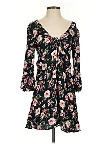 American Eagle Outfitters Casual Dress (view 1)