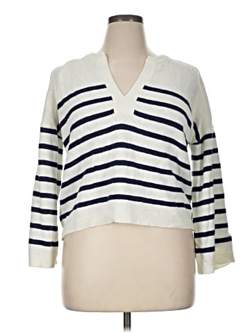 Vineyard Vines Pullover Sweater (view 1)