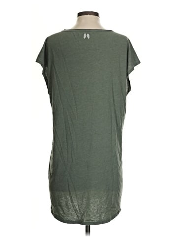 Victoria's Secret Short Sleeve T-Shirt (view 2)