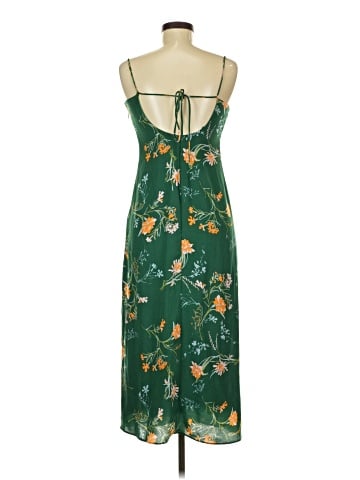 Urban Outfitters Casual Dress (view 2)